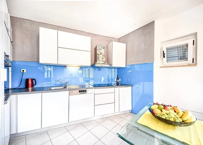 Andrej Apartamento