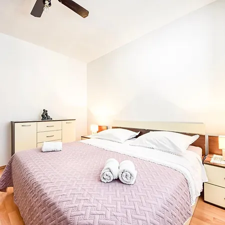 Andrej Povlja (Brac)