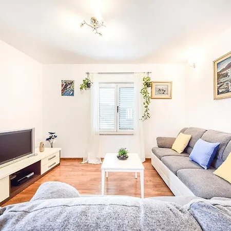 Andrej Povlja (Brac)