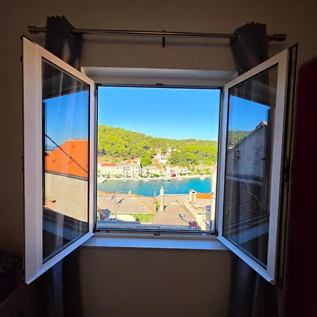 Andrej Apartman *